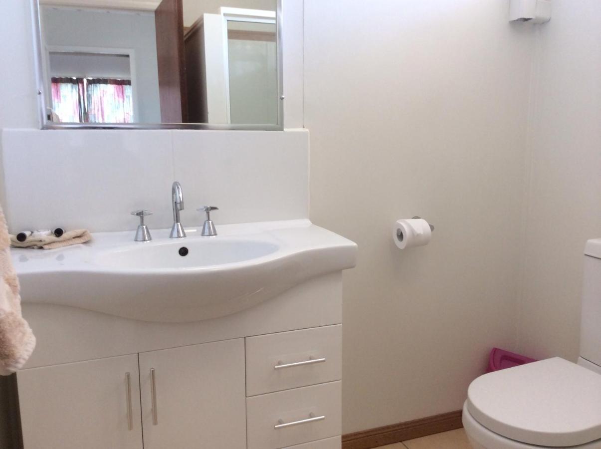 דירות בואוון Ocean Breeze Units חדר תמונה
